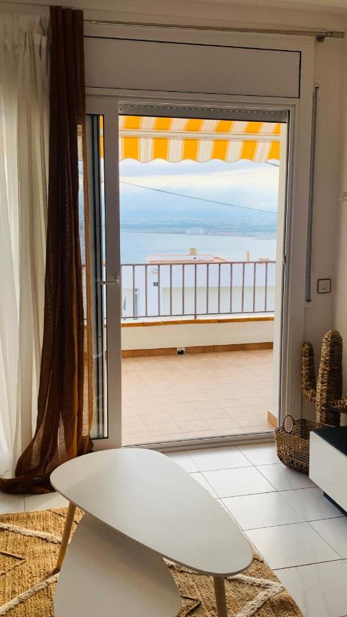 La Baie De Rose Apartment Roses Luaran gambar